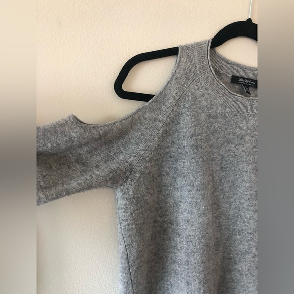 Saks Fifth Avenue Sweaters - Saks Fifth Avenue Cashmere Sweater